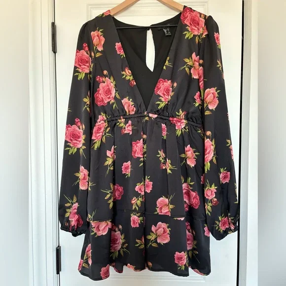 forever 21 black floral dress Banana Republic Black Sleeveless Side-Slit Maxi Dress  Recycled Threads
